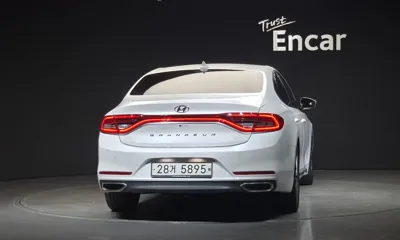 Hyundai Grandeur 2019, 132096 км, за 8143.33 USD