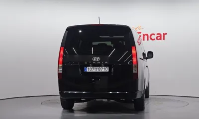 Hyundai Staria 2025, 38033 км, за 24484.71 USD