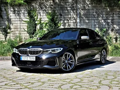 BMW 3-Series · 2022 год