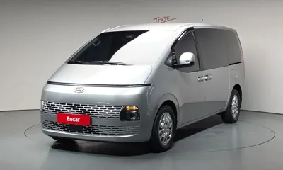 Hyundai Staria · 2023 год
