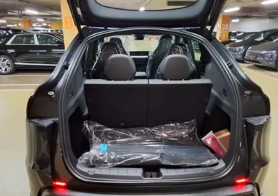 Tesla Model Y 2026, 1 км, за 33153.47 USD - фото 9