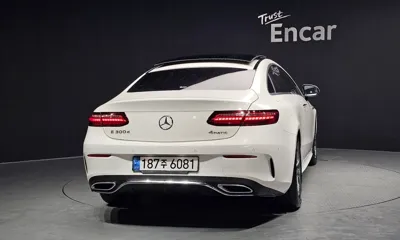 Mercedes-Benz E-Class 2022, 14092 км, за 33894.94 USD