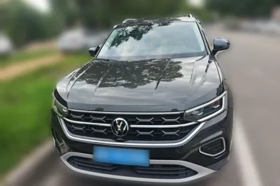 Volkswagen Tayron 2023, 52200 км, за 17796 USD