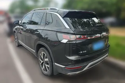Volkswagen Tayron 2023, 52200 км, за 17796 USD