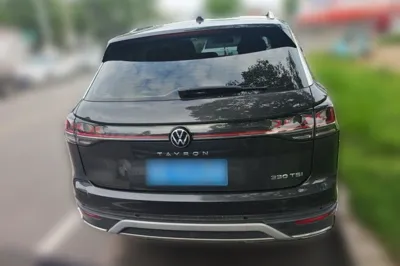 Volkswagen Tayron 2023, 52200 км, за 17796 USD