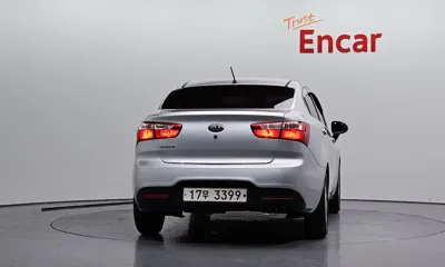 Kia Pride 2014, 49645 км, за 3185.33 USD - фото 4