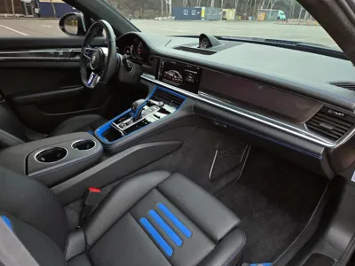 Porsche Panamera 2018, 31400 км, за 88617.57 USD - фото 18