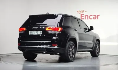 Jeep Cherokee 2020, 65349 км, за 14375.74 USD