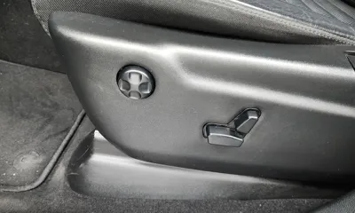 Jeep Cherokee 2020, 65349 км, за 14260.59 USD - фото 32