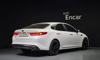 Kia K5 2018, 78250 км, за 5185.77 USD