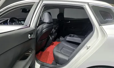 Kia K5 2018, 78250 км, за 5144.23 USD - фото 11