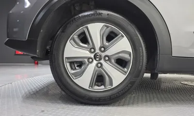 Kia Niro 2018, 129329 км, за 19516.02 USD