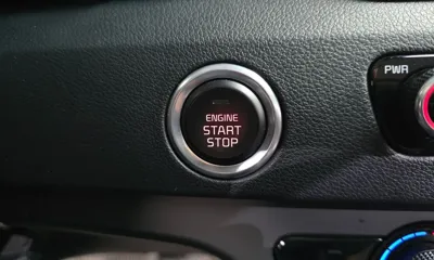 Kia Niro 2018, 129329 км, за 19502.04 USD - фото 36