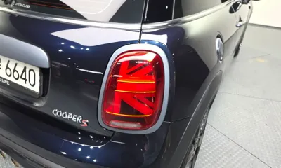 MINI Cooper 2022, 70786 км, за 15471.62 USD - фото 23