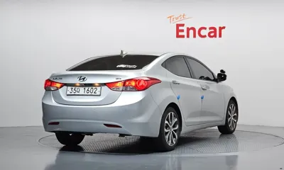 Hyundai Avante 2013, 26050 км, за 4032.58 USD