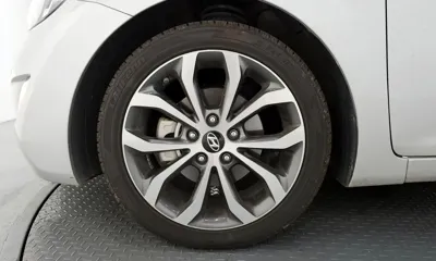Hyundai Avante 2013, 26050 км, за 4032.58 USD