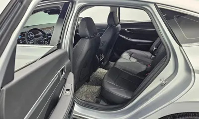 Hyundai Sonata 2024, 17105 км, за 17001.44 USD - фото 12