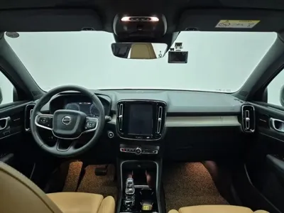 Volvo XC40 2020, 47723 км, за 18214.95 USD - фото 7