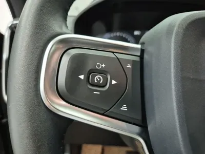 Volvo XC40 2020, 47723 км, за 18214.95 USD - фото 16