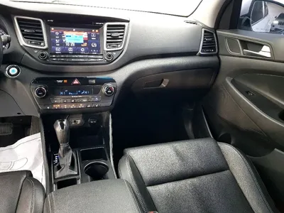 Hyundai Tucson 2018, 89798 км, за 8861.76 USD - фото 10