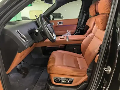Li Auto Li L8 2023, 22000 км, за 30765.12 USD