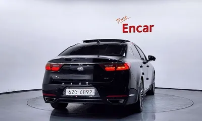 Kia K7 2017, 111489 км, за 8855.19 USD
