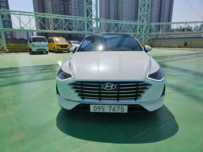 Hyundai Sonata 2020, 98575 км, за 11487.46 USD