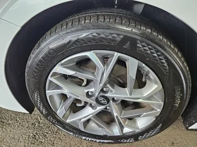 Hyundai Sonata 2020, 98575 км, за 11487.46 USD