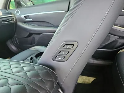 Hyundai Sonata 2020, 98575 км, за 11487.46 USD - фото 16