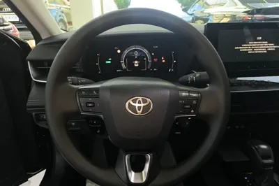 Toyota Camry 2024, 26100 км, за 20930 USD - фото 13