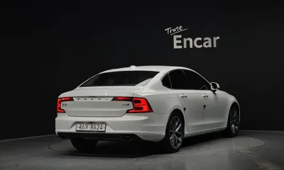 Volvo S90 2017, 124720 км, за 13082.26 USD
