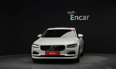Volvo S90 2017, 124720 км, за 13082.26 USD