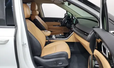 Kia Canival 2023, 53346 км, за 17001.44 USD - фото 26