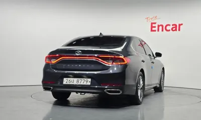 Hyundai Grandeur 2019, 96220 км, за 8940.39 USD