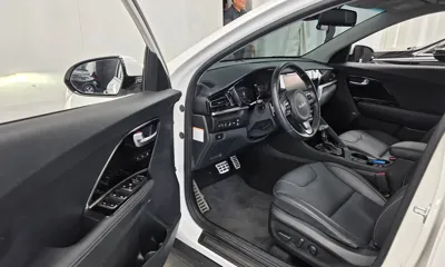 Kia Niro 2022, 133928 км, за 12377.86 USD - фото 10