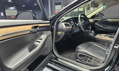 Genesis G90 2021, 106456 км, за 23051.37 USD - фото 10