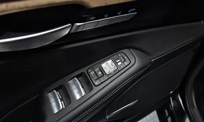 Genesis G90 2021, 106456 км, за 23051.37 USD - фото 17