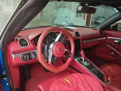 Porsche 718 2022, 21000 км, за 57091.3 USD