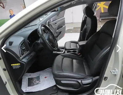 Hyundai Avante 2017, 46687 км, за 7100.98 USD - фото 12