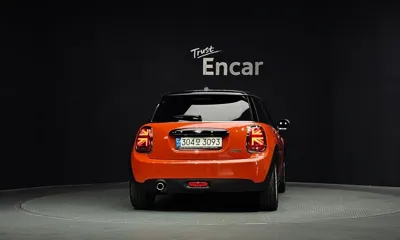 MINI Cooper 2021, 60322 км, за 11421.82 USD