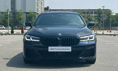 BMW 5-Series 2022, 49303 км, за 28599.36 USD