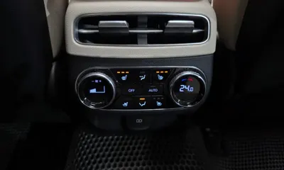 Genesis GV70 2022, 139708 км, за 20416.25 USD - фото 19