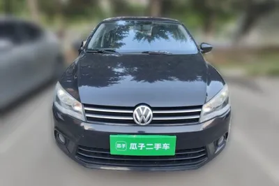 Volkswagen Jetta 2013, 84700 км, за 3129 USD