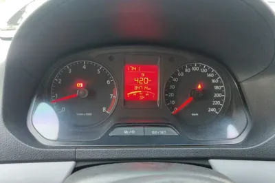 Volkswagen Jetta 2013, 84700 км, за 3129 USD - фото 11