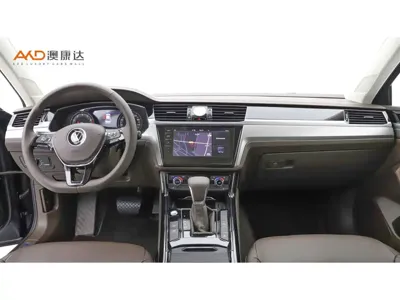 Volkswagen Phideon 2021, 25000 км, за 24753.55 USD