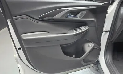 ChevroletGMDaewoo Trailblazer 2021, 45574 км, за 11460.57 USD - фото 24
