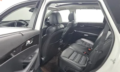 Kia Sorento 2019, 88217 км, за 11487.46 USD - фото 12
