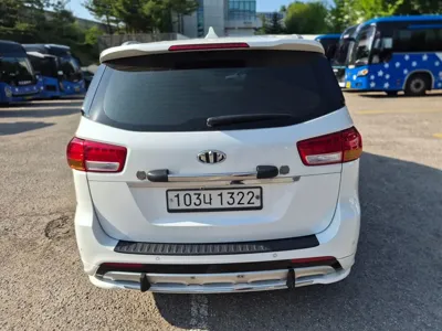 Kia Canival 2017, 119000 км, за 7090.82 USD