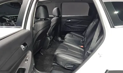 Hyundai Santafe 2023, 24595 км, за 19735.08 USD - фото 16