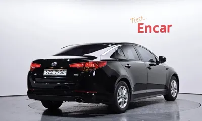 Kia K5 2013, 68415 км, за 4618.43 USD
